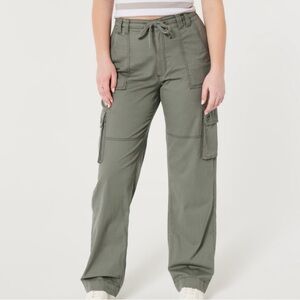 Holister Parachute  cargo Baggy Pants Sise XS  Green